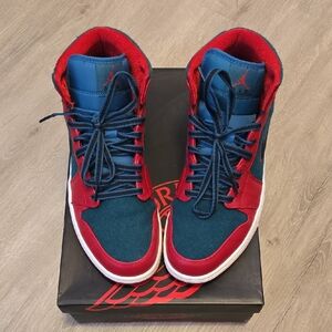 Jordan Men's Red and Green High-Top Sneakers